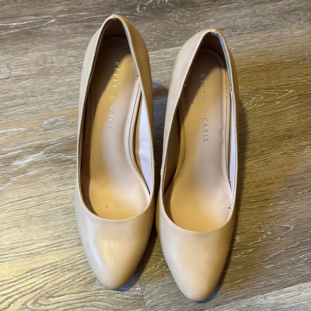 Kelly and Katie nude heels. Size 8